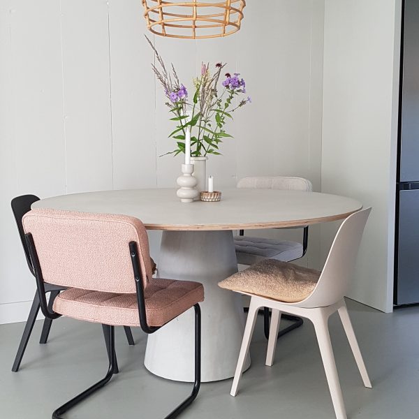 Beton Tafel | Light-grey Bogard 4