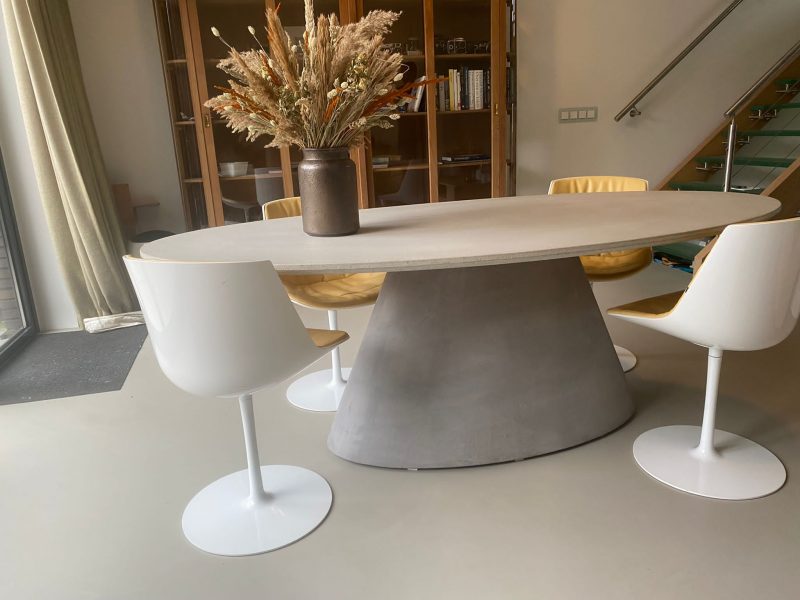 Ovale beton tafel | Light-grey 3